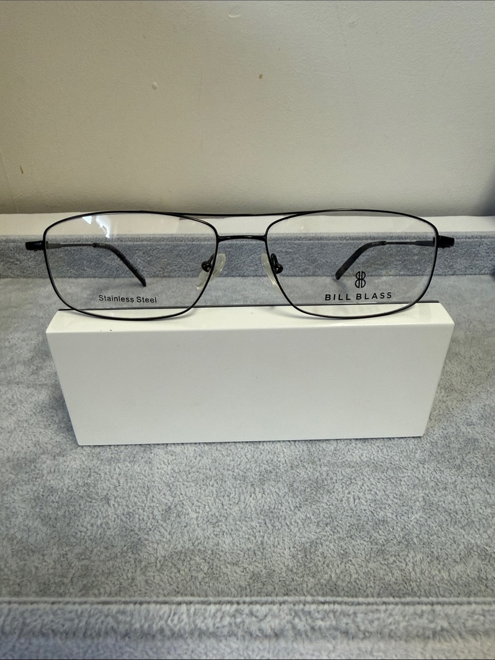 NWOT Bill Blass BB 219-1Men's Thin Black Stainless Steel Rectangular Frames